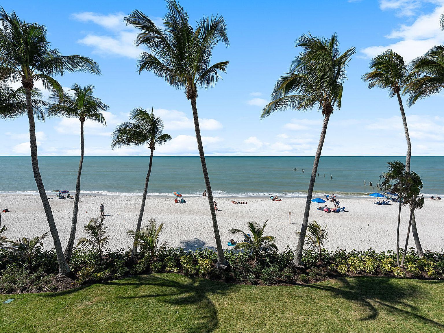 30 3rd Ave S Naples, FL 34102 - Thumbnail 2