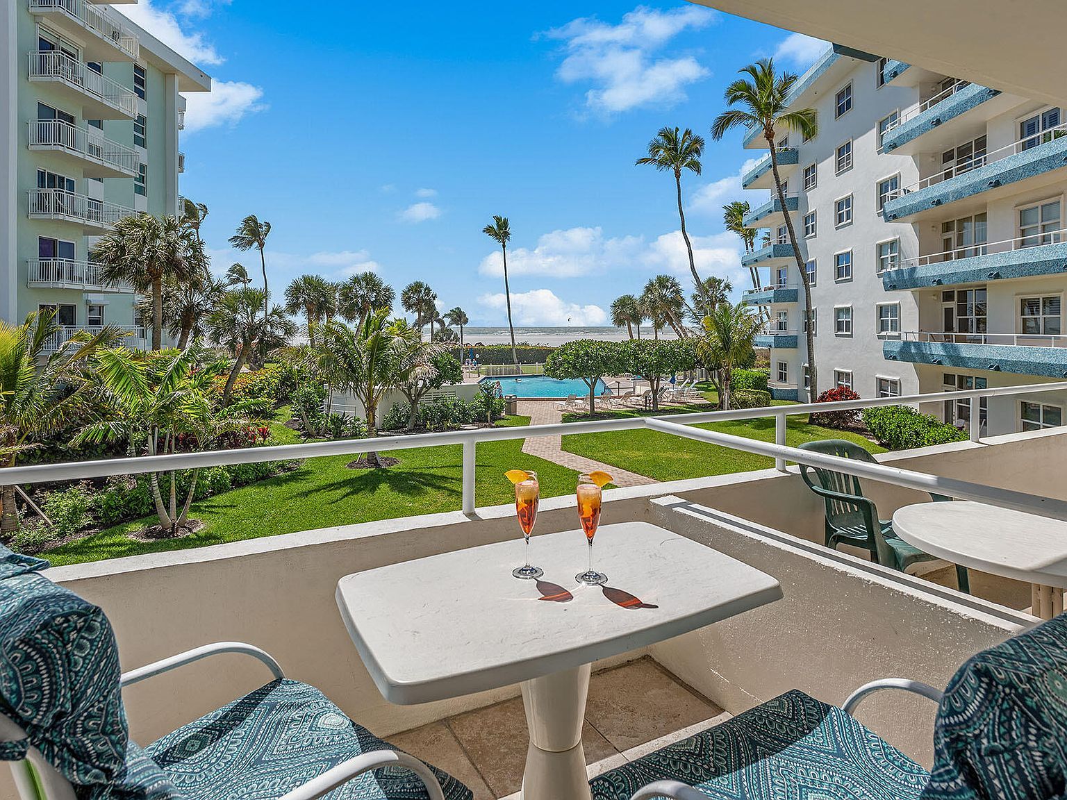 220 Seaview Ct APT 216 Marco Island, FL 34145 - Thumbnail 2