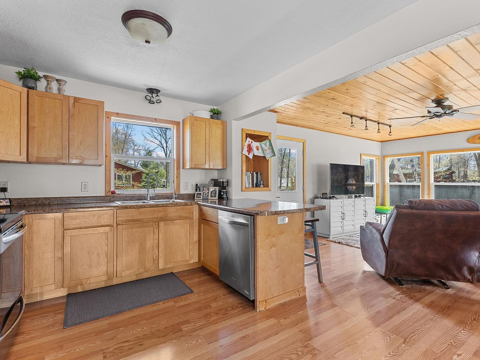 30432 N Pinewood Dr Breezy Pt, MN 56472 - Thumbnail 2