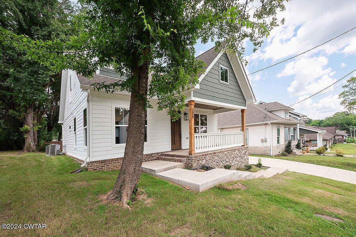 205 McCowat St Jackson, TN 38301 - Thumbnail 2