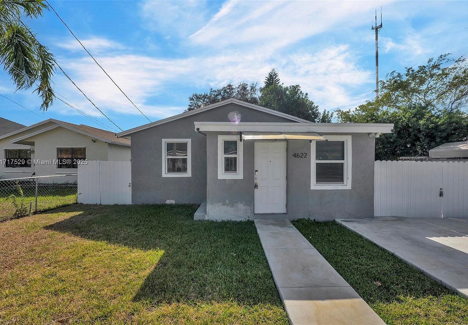 4622 SW 23rd St West Park, FL 33023 - Thumbnail 2