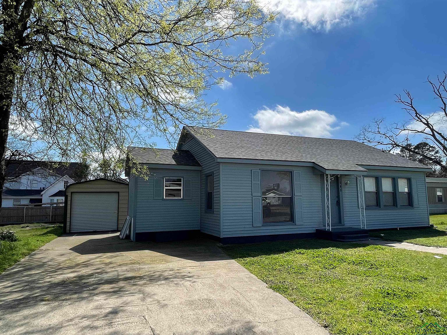 505 Comer St Carthage, TX 75633 - Thumbnail 2