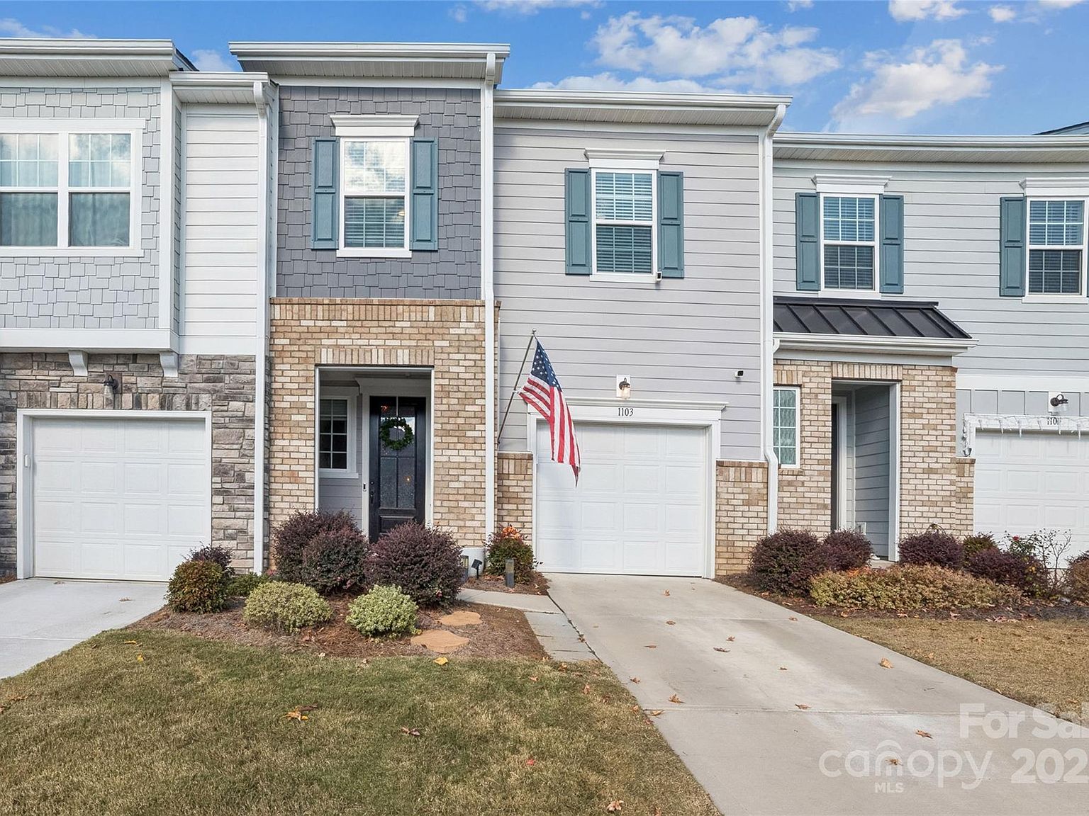 1103 Grays Mill Rd Charlotte, NC 28215 - Thumbnail 2