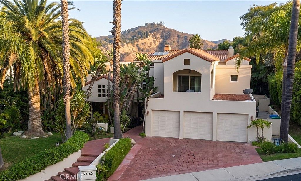 24142 Park Riviera Calabasas, CA 91302  | Single Family