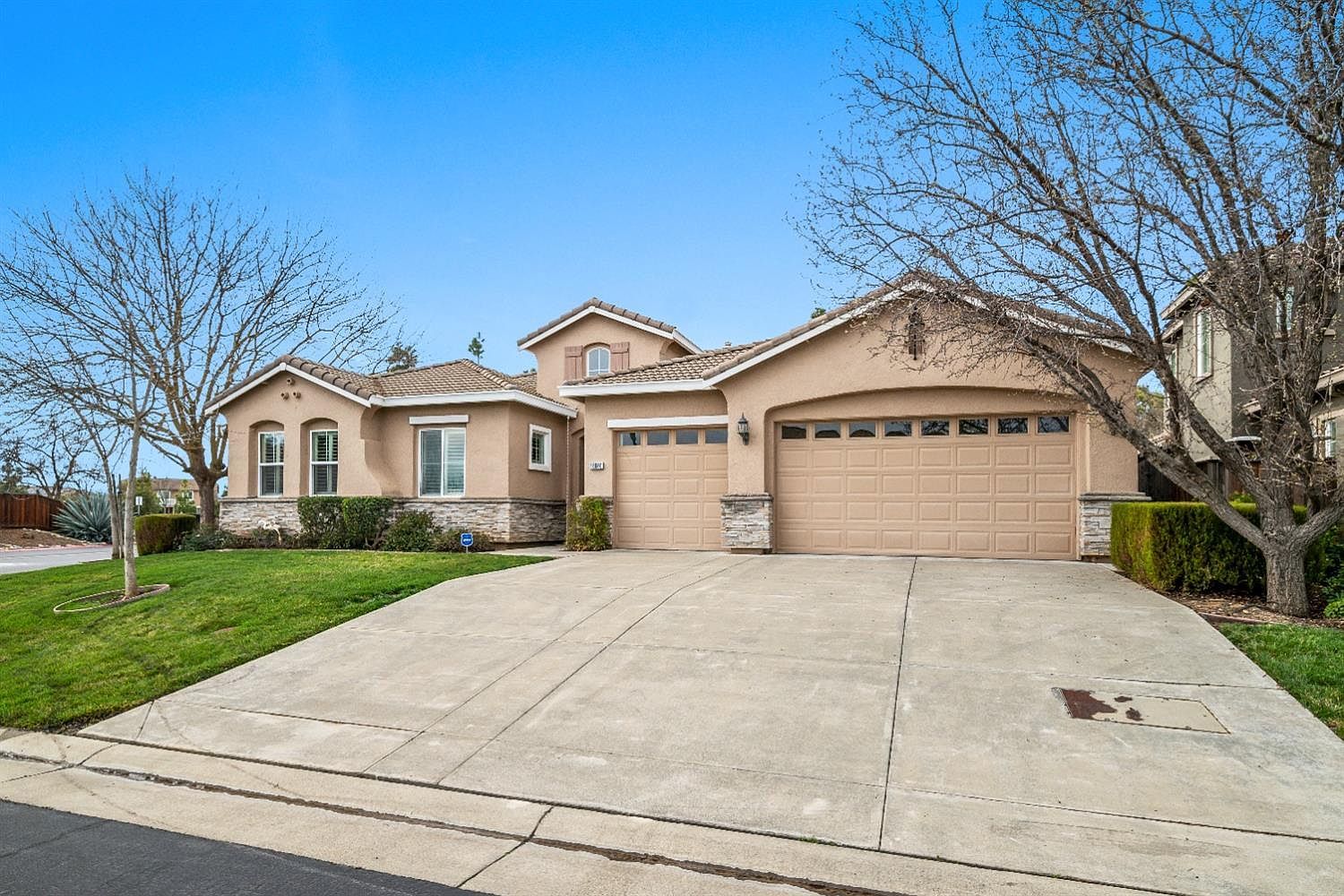 18040 Ruddy St Woodland, CA 95695 - Thumbnail 2