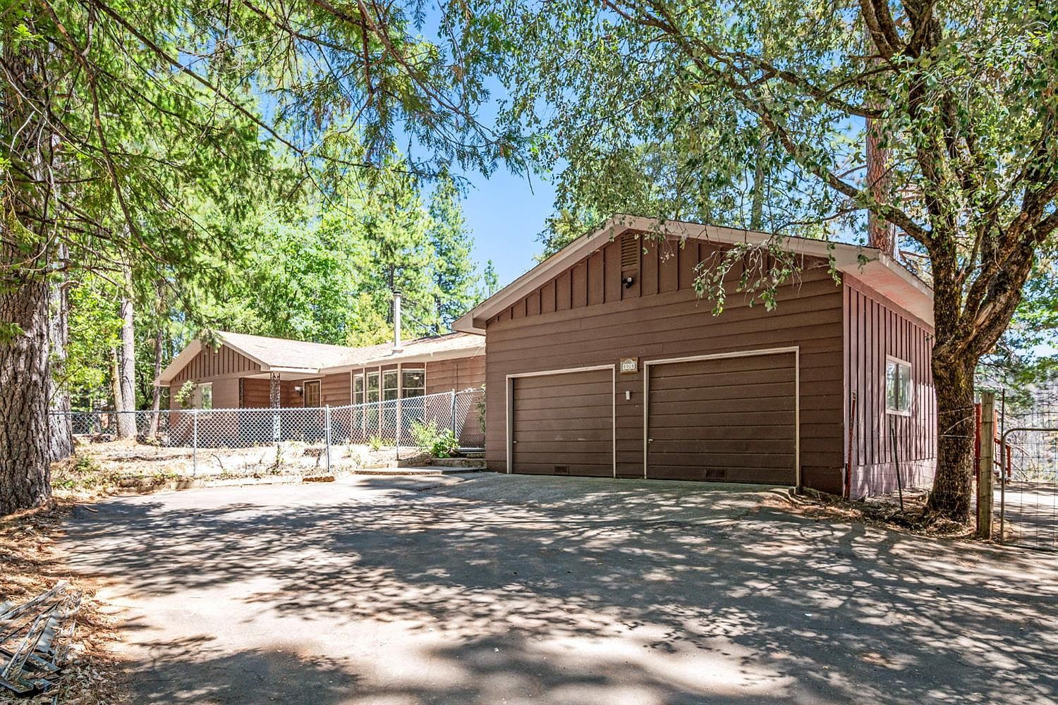 5925 Sly Park Rd Placerville, CA 95667 - Thumbnail 2