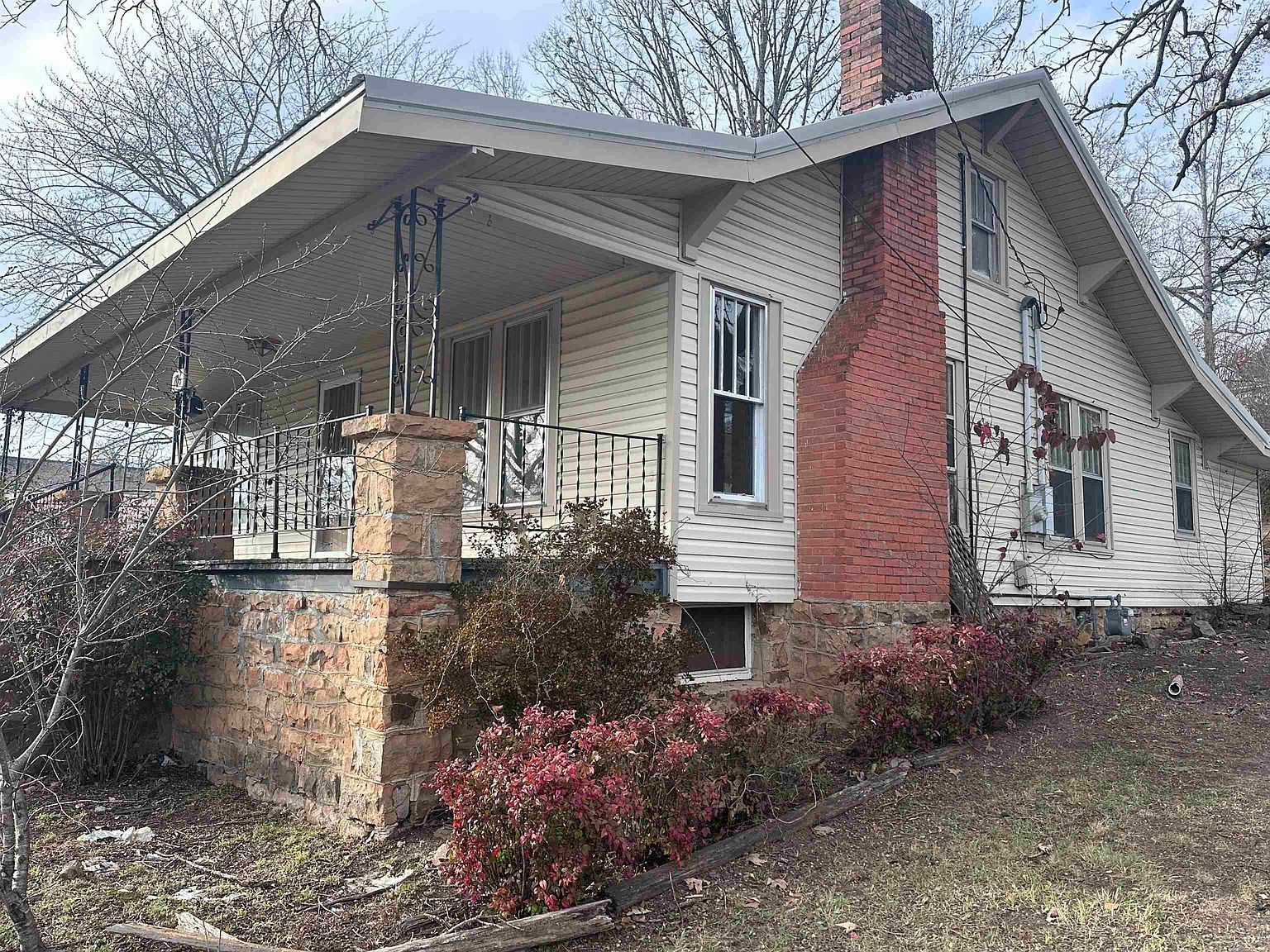 706 W Main St Heber Springs, AR 72543  | Single Family