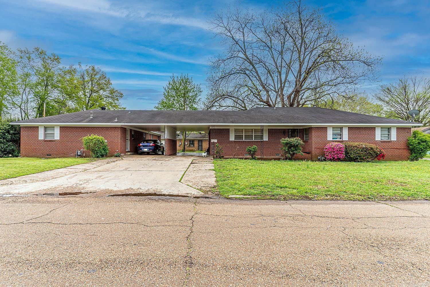1047 N Rosser St Forrest City, AR 72335 - Thumbnail 2