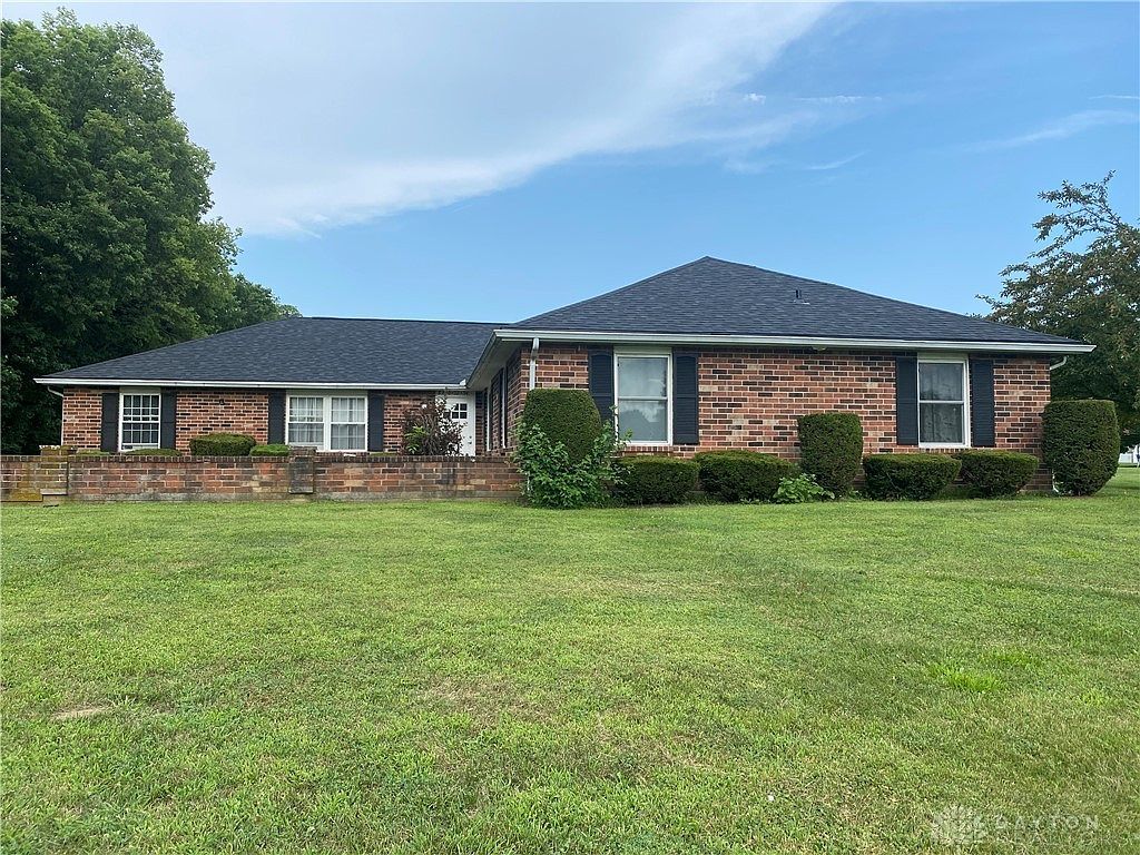 8490 Bennett Dr Piqua, OH 45356 - Thumbnail 2