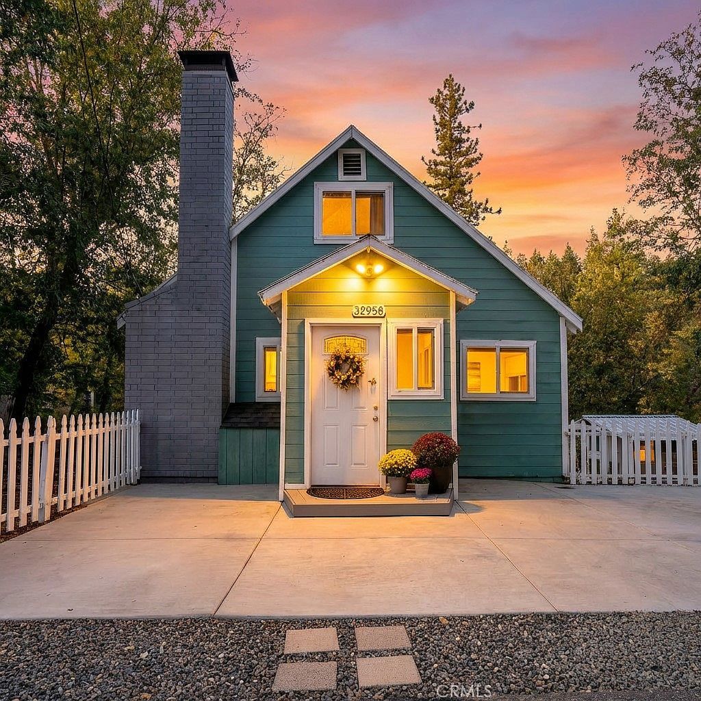 32958 Squirrel Ln Running Springs Area, CA 92382 - Thumbnail 2