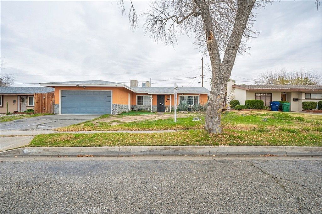 423 Landsford St Lancaster, CA 93535 - Thumbnail 2