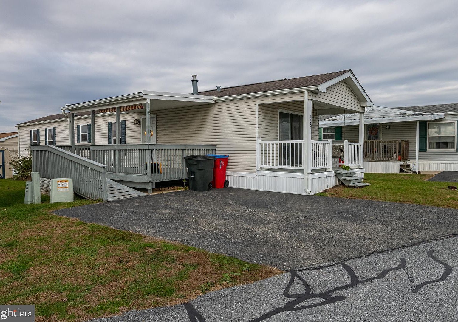 1033 Barberry Ave Reading, PA 19605 - Thumbnail 2