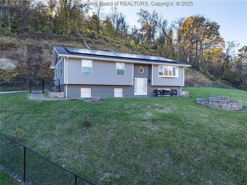 1817 Davis Cir Charleston, WV 25387 - Thumbnail 2