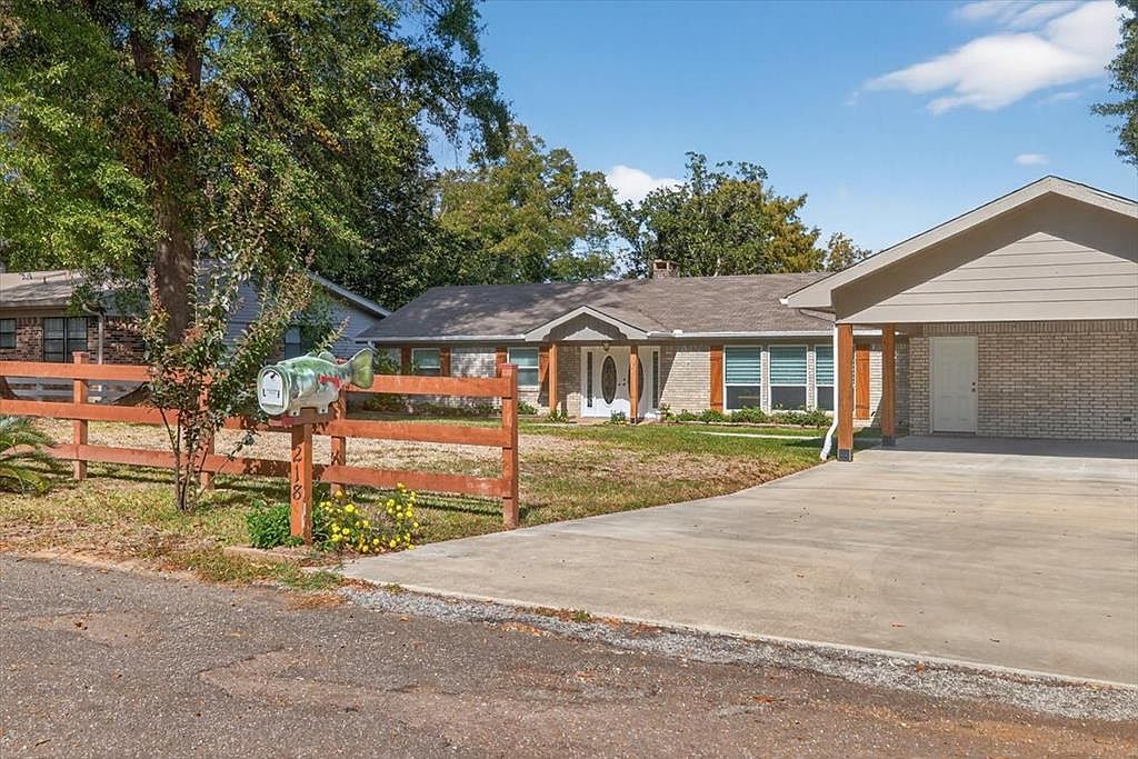 218 Lighthouse Dr N Hemphill, TX 75948 - Thumbnail 2