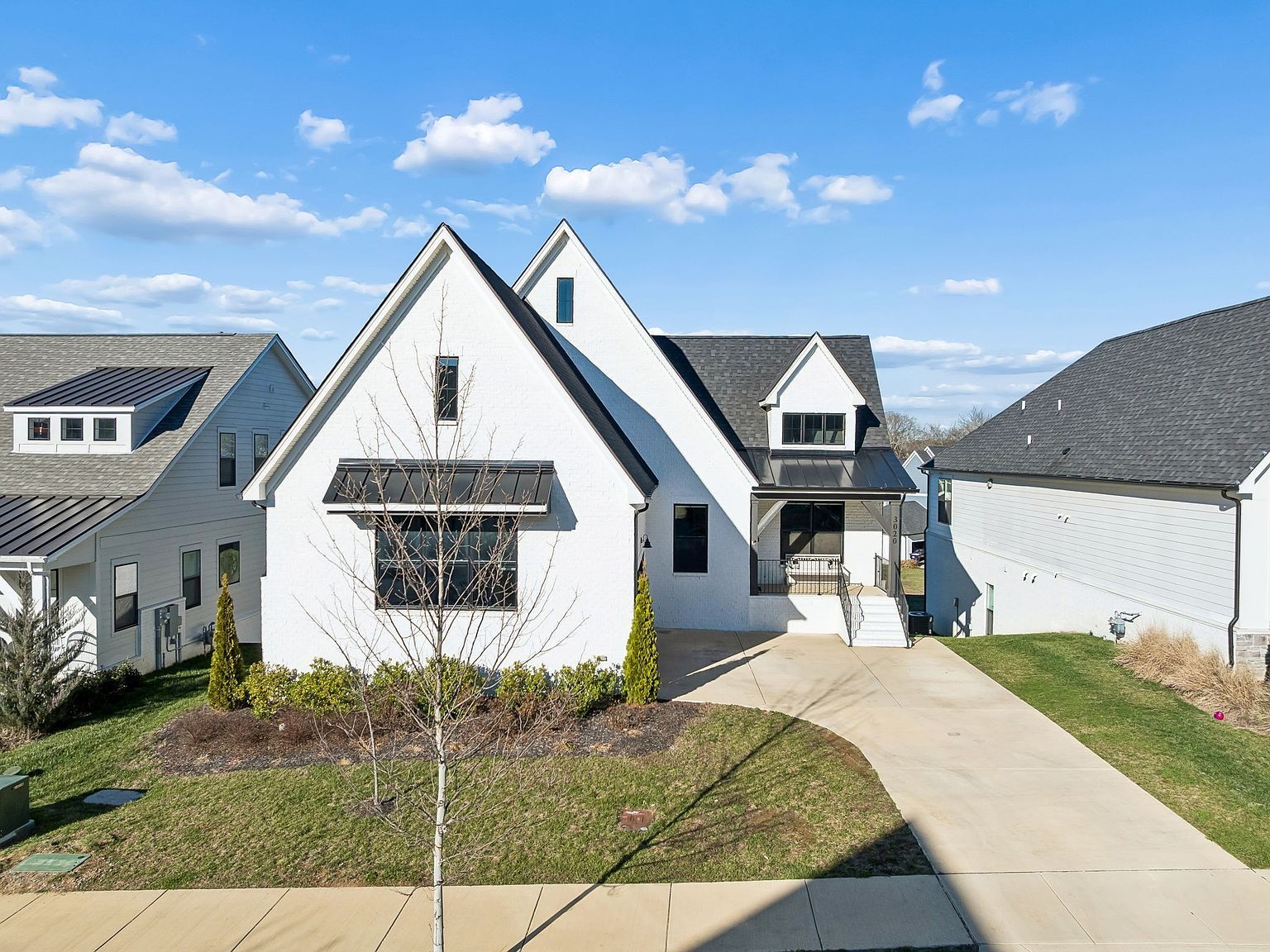 3020 Whitstable Ct Thompsons Station, TN 37179 - Thumbnail 2