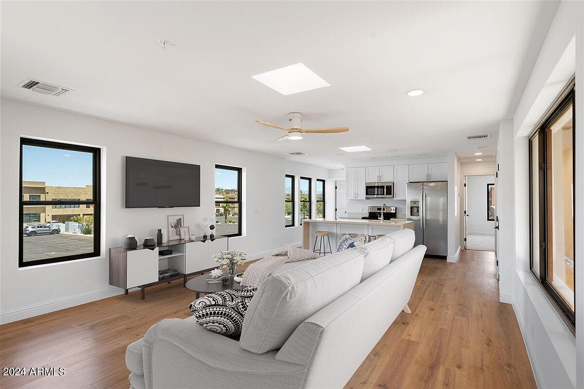 16844 E Avenue Of The Fountain #202 Fountain Hills, AZ 85268 - Thumbnail 2