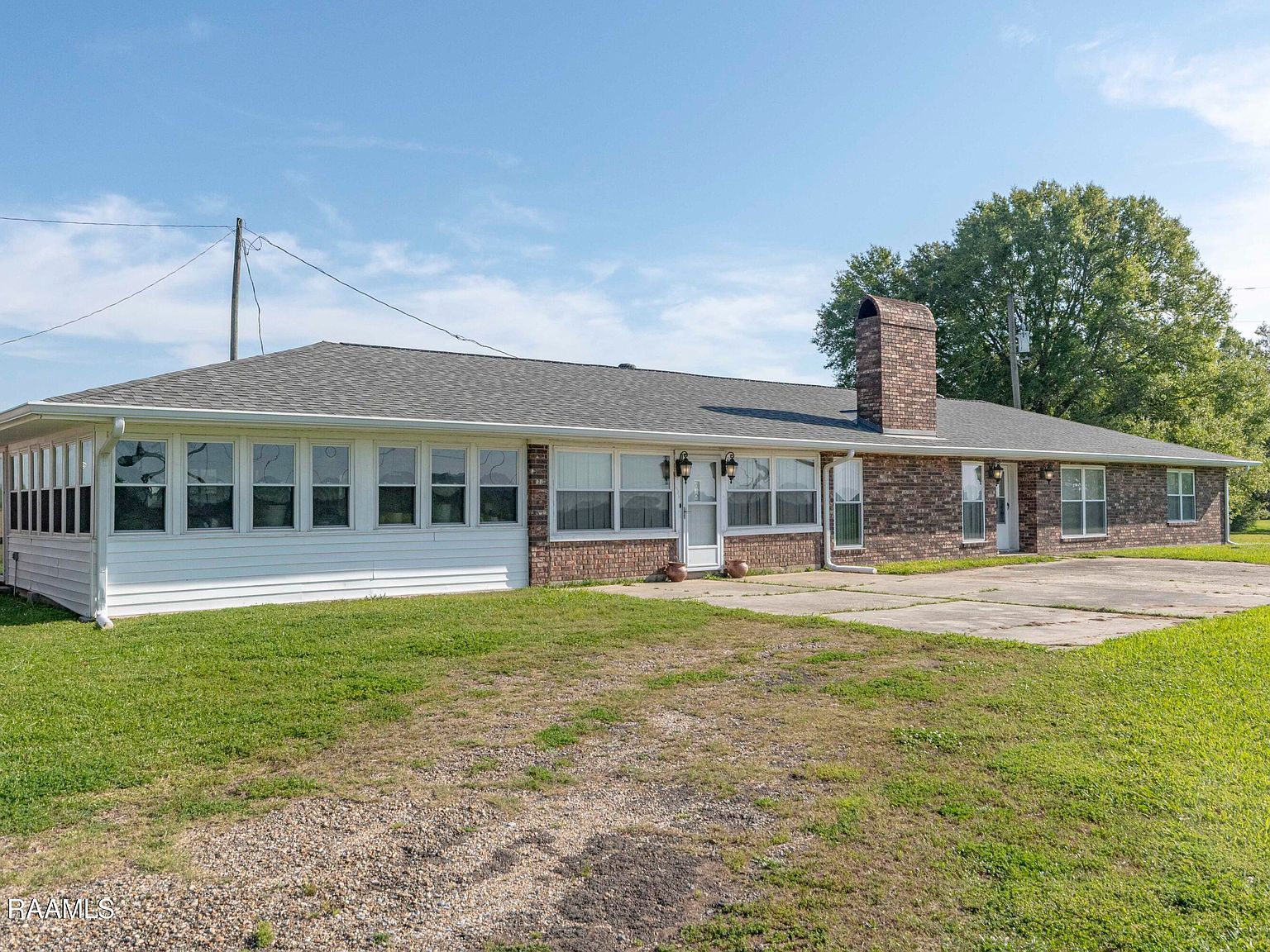 13132 Veterans Memorial Dr Abbeville, LA 70510, 70510