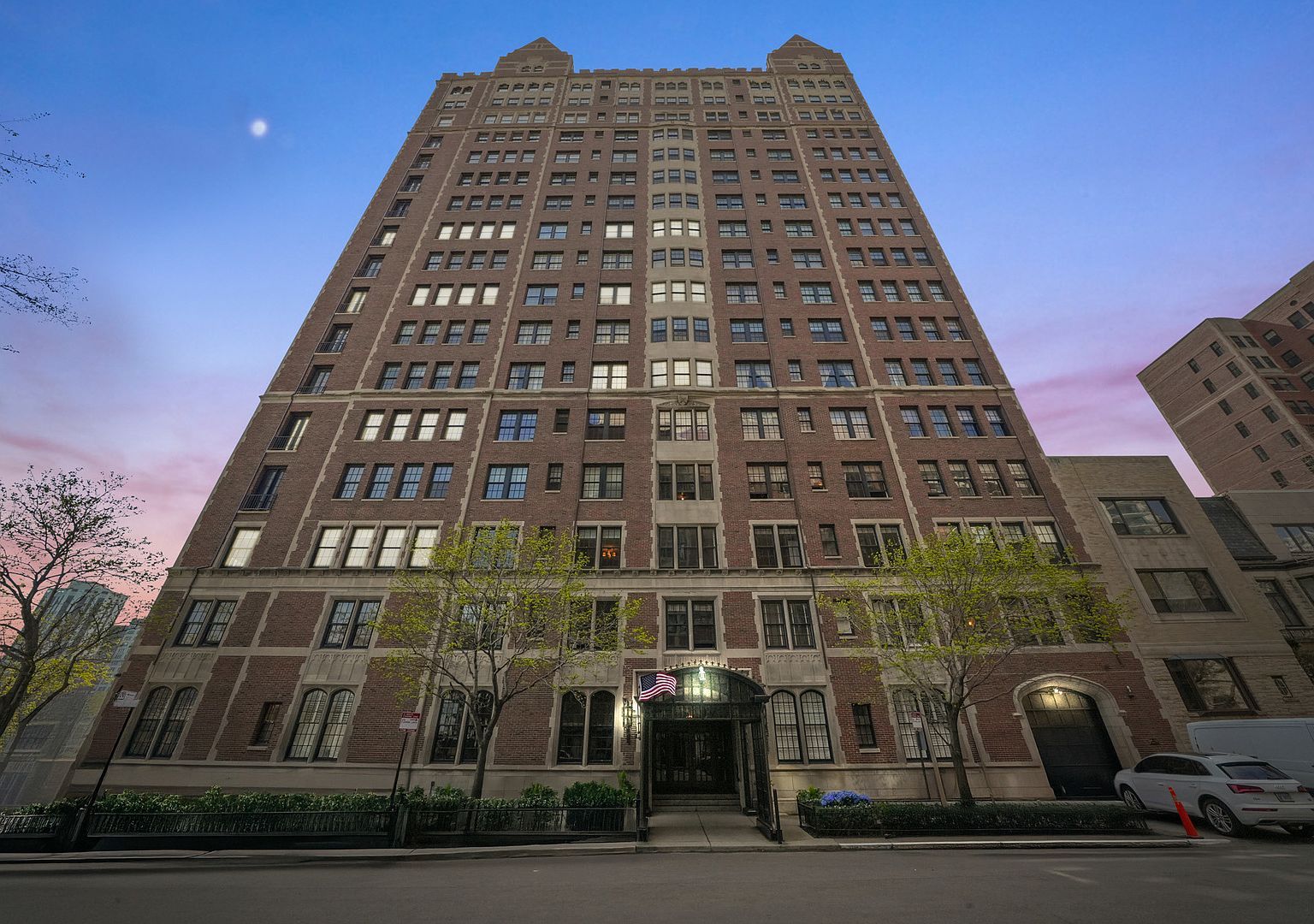 1120 N Lake Shore Dr #18CD Chicago, IL 60611 - Thumbnail 2