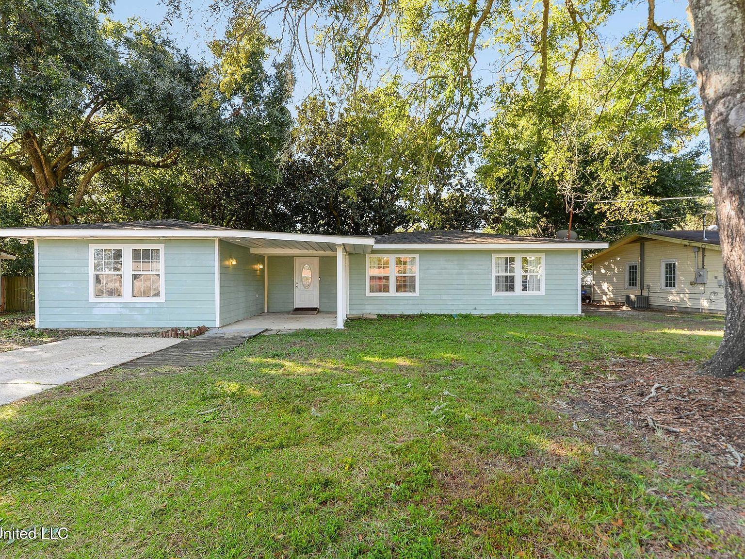 21 E Park St Gulfport, MS 39507 - Thumbnail 2