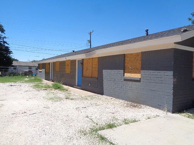 1706 E Dartmouth St Lubbock, TX 79403, 79403
