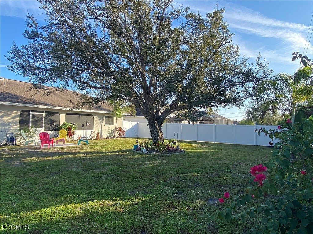 314 SE 19th St Cape Coral, FL 33990 - Thumbnail 2