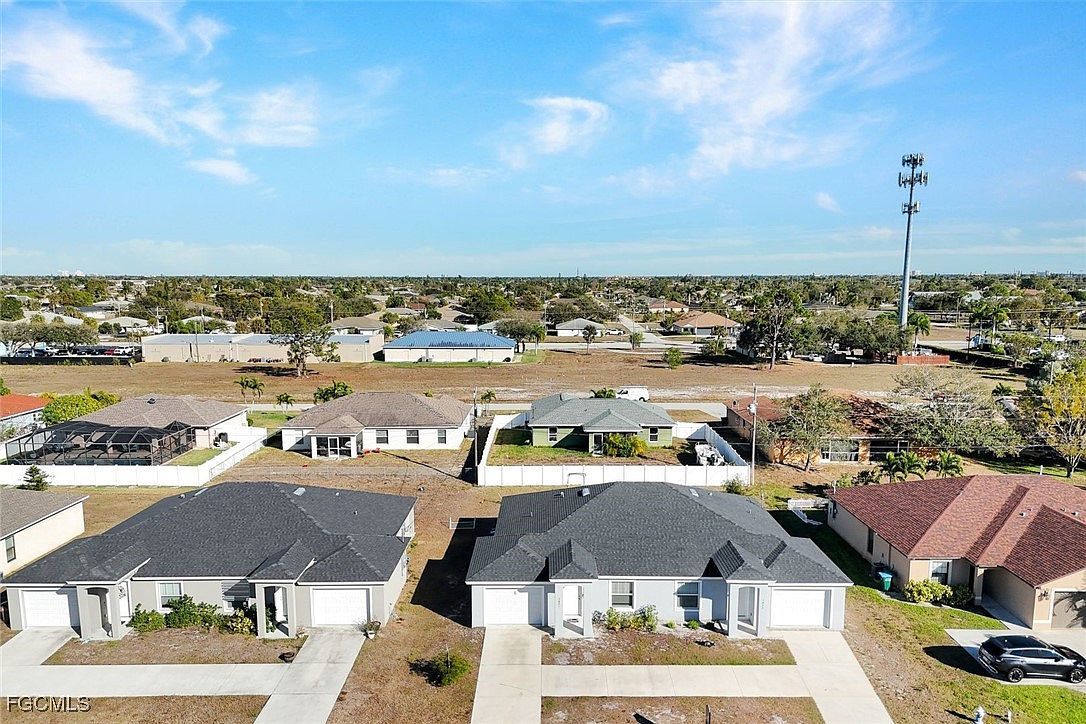 3823 SW 8th Ct Cape Coral, FL 33914 - Thumbnail 2