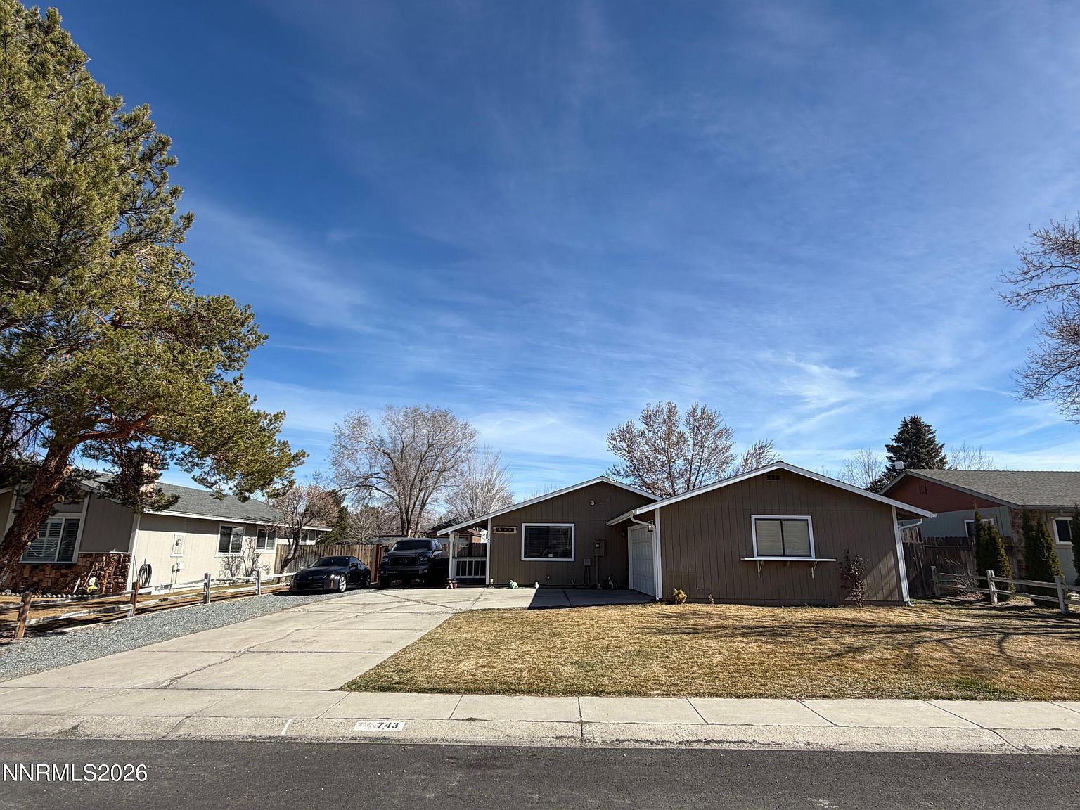743 Lyell Way Gardnerville, NV 89460 - Thumbnail 2