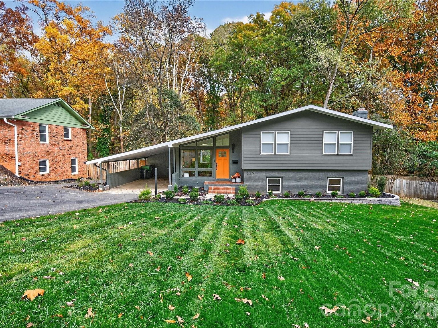 6431 Rosecrest Dr Charlotte, NC 28210 - Thumbnail 2