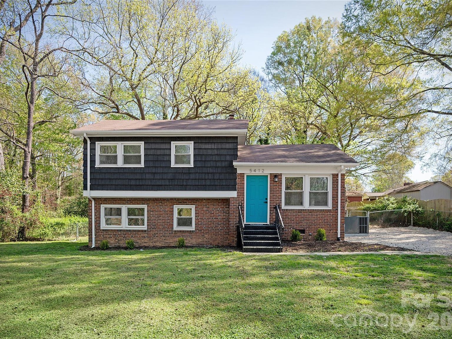 5412 Milhaven Ln Charlotte, NC 28269  | Single Family