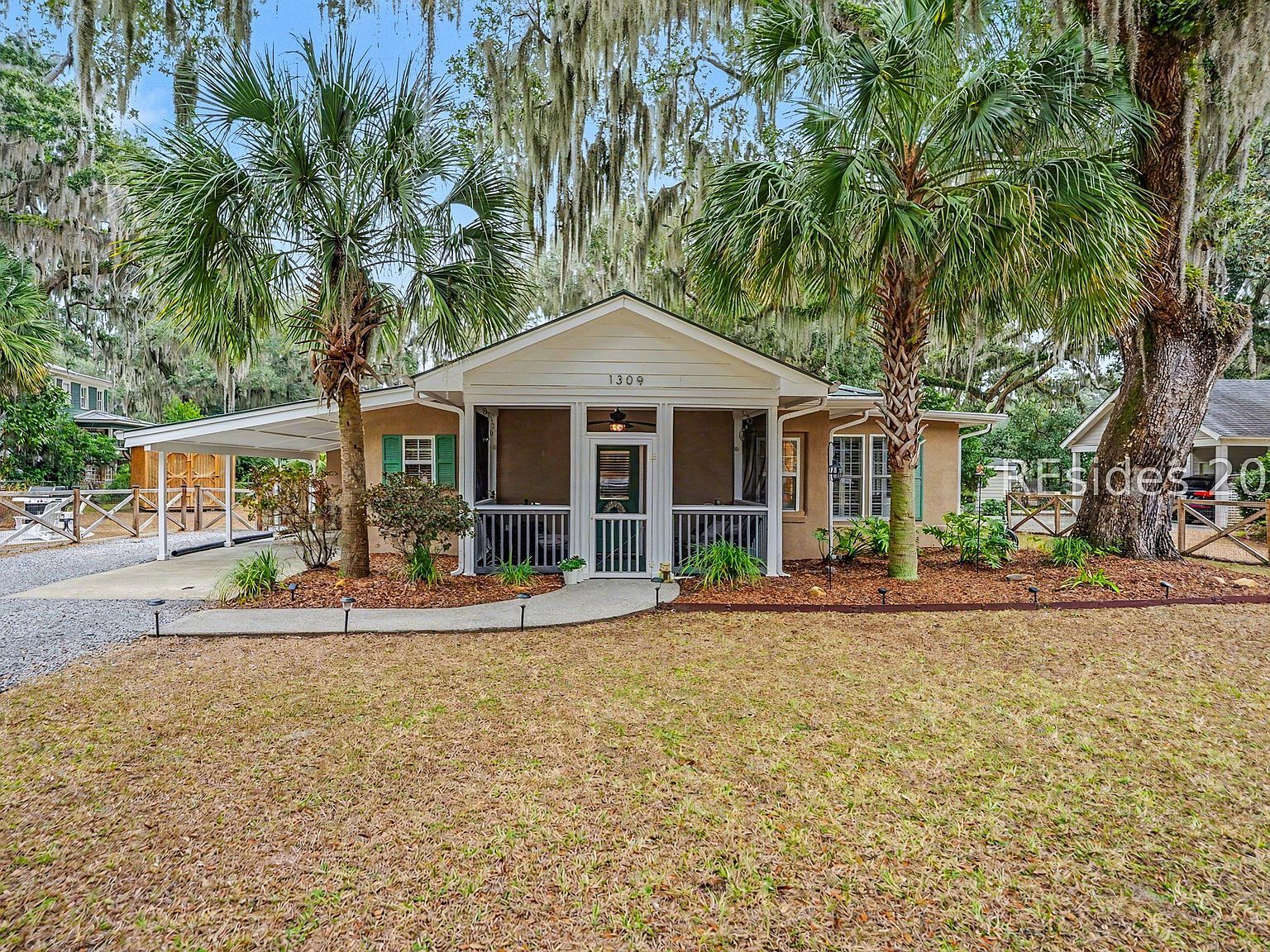 1309 Newcastle St Beaufort, SC 29902 - Thumbnail 2