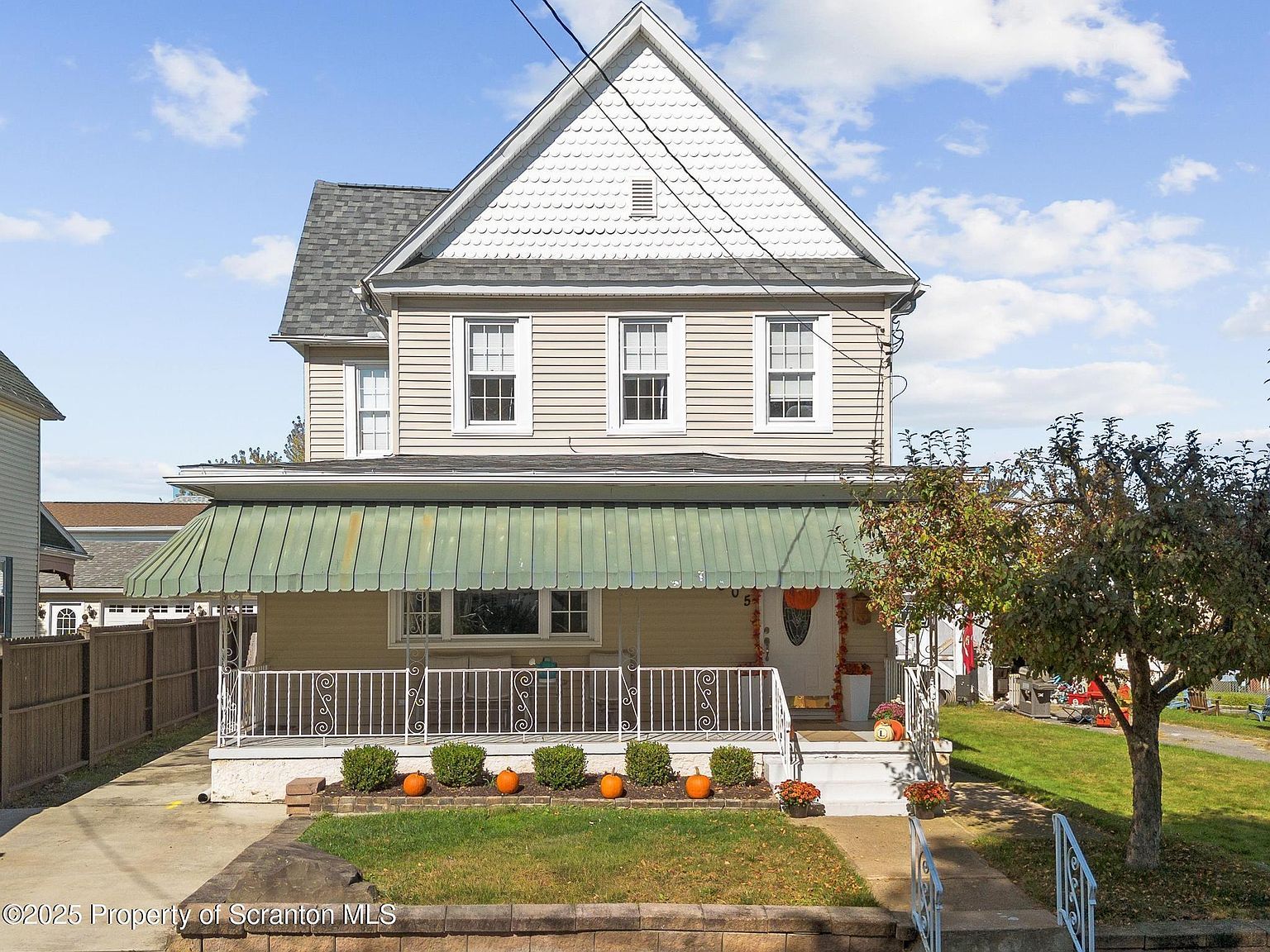 505 Boyle St Dunmore, PA 18512 - Thumbnail 2