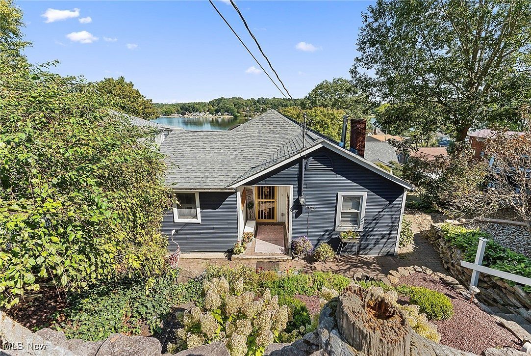 32042 Sunset Dr Hanoverton, OH 44423 - Thumbnail 2