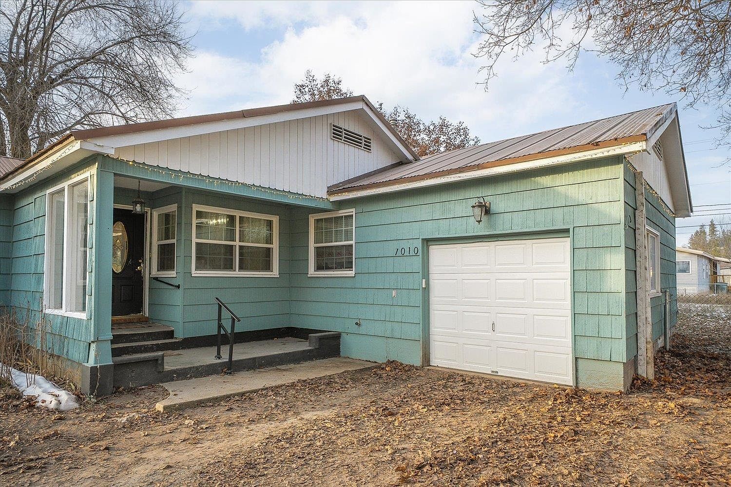 1010 W Clay Ave Chewelah, WA 99109 - Thumbnail 2