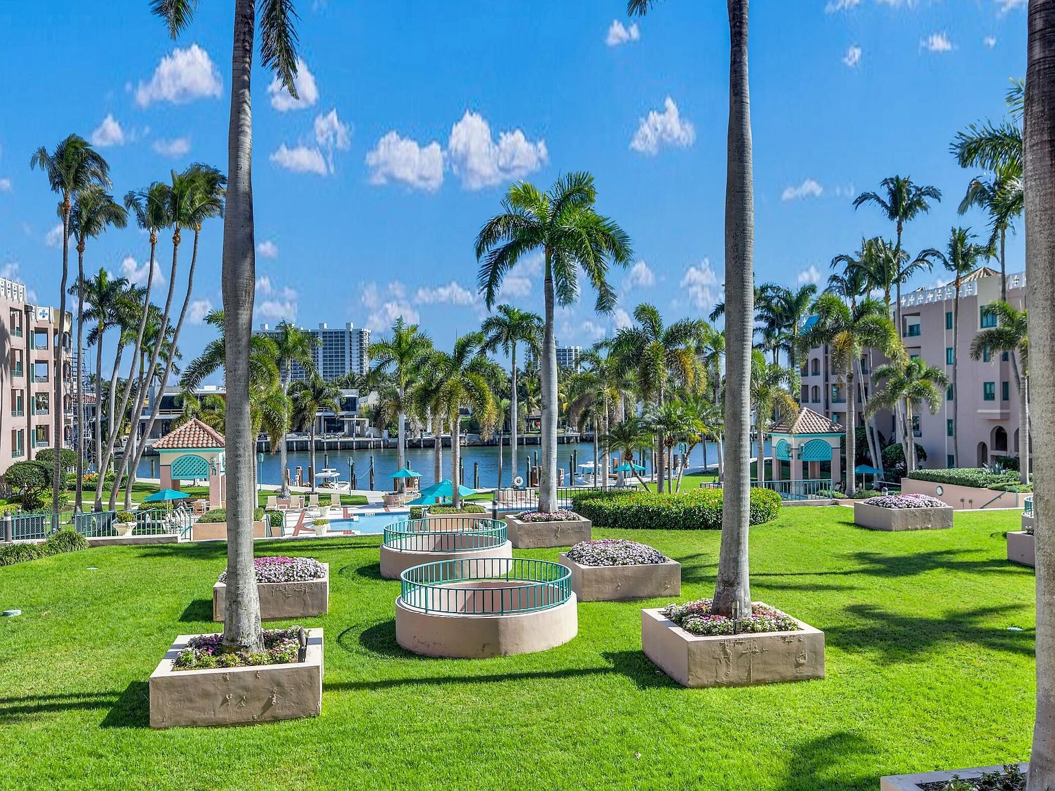 120 SE 5th Ave APT 337 Boca Raton, FL 33432 - Thumbnail 2