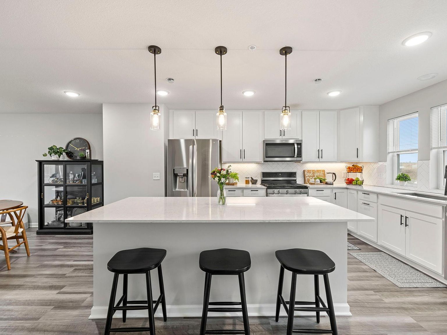 5882 156th St W Apple Valley, MN 55124  | Single Family