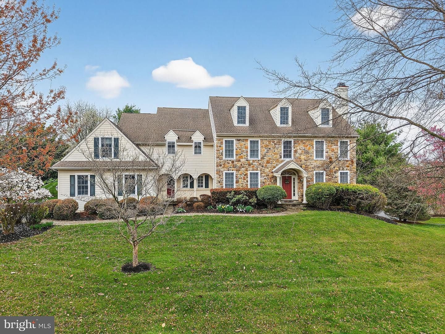 2 Limner Ct West Chester, PA 19382  | Single Family