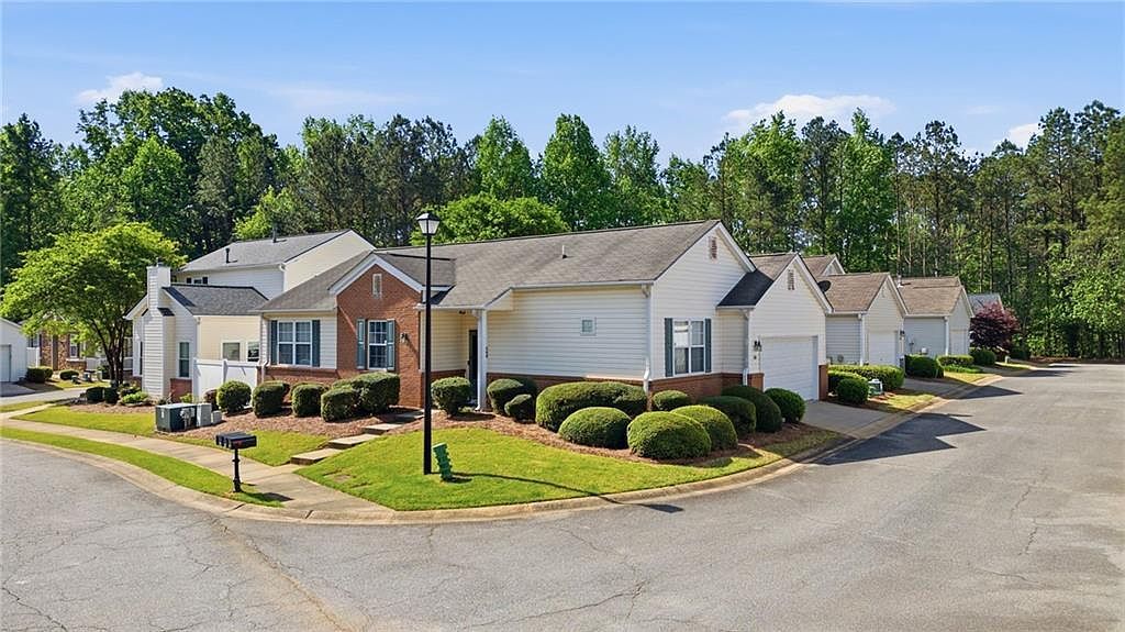 500 Windcroft Cir NW Acworth, GA 30101  | Single Family
