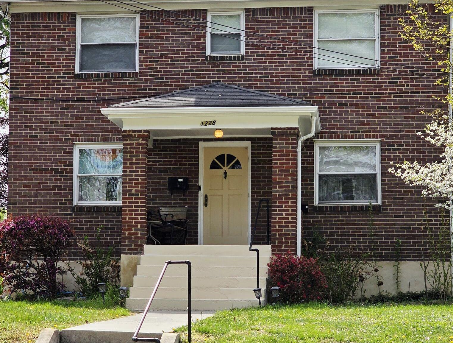 1228 Wasena Ave SW Roanoke, VA 24015  | Multi Family