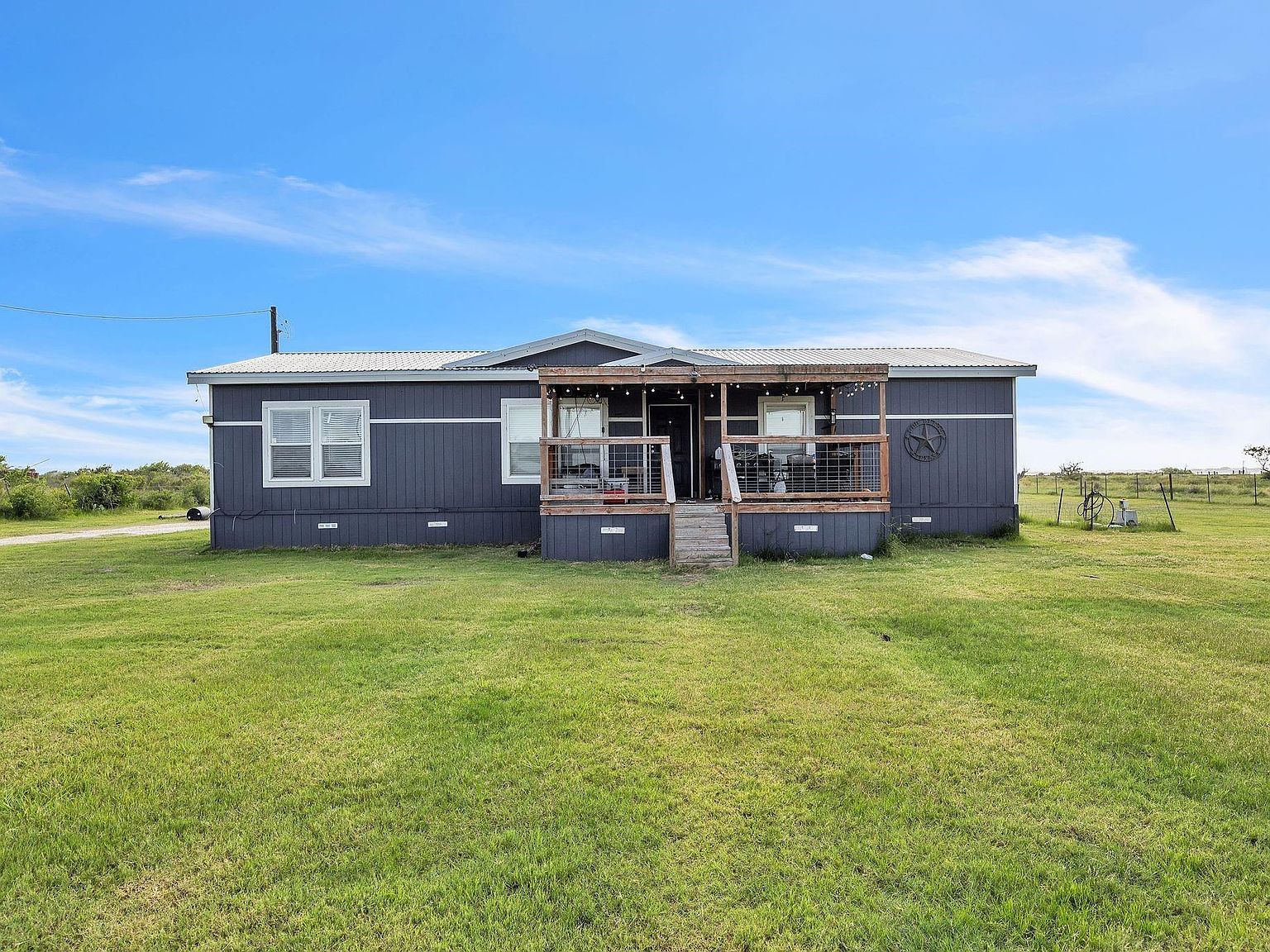 248 County Road 477 Palacios, TX 77465 - Thumbnail 2