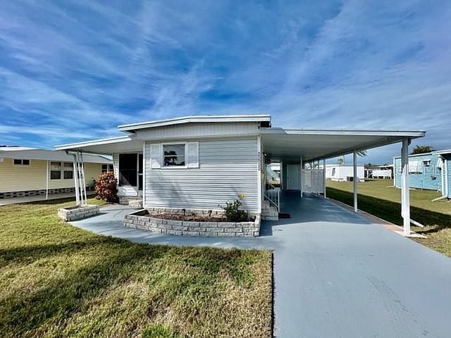 10819 London Dr Port Richey, FL 34668 - Thumbnail 2