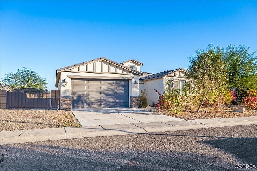 573 Paddock Dr Bullhead City, AZ 86442 - Thumbnail 2