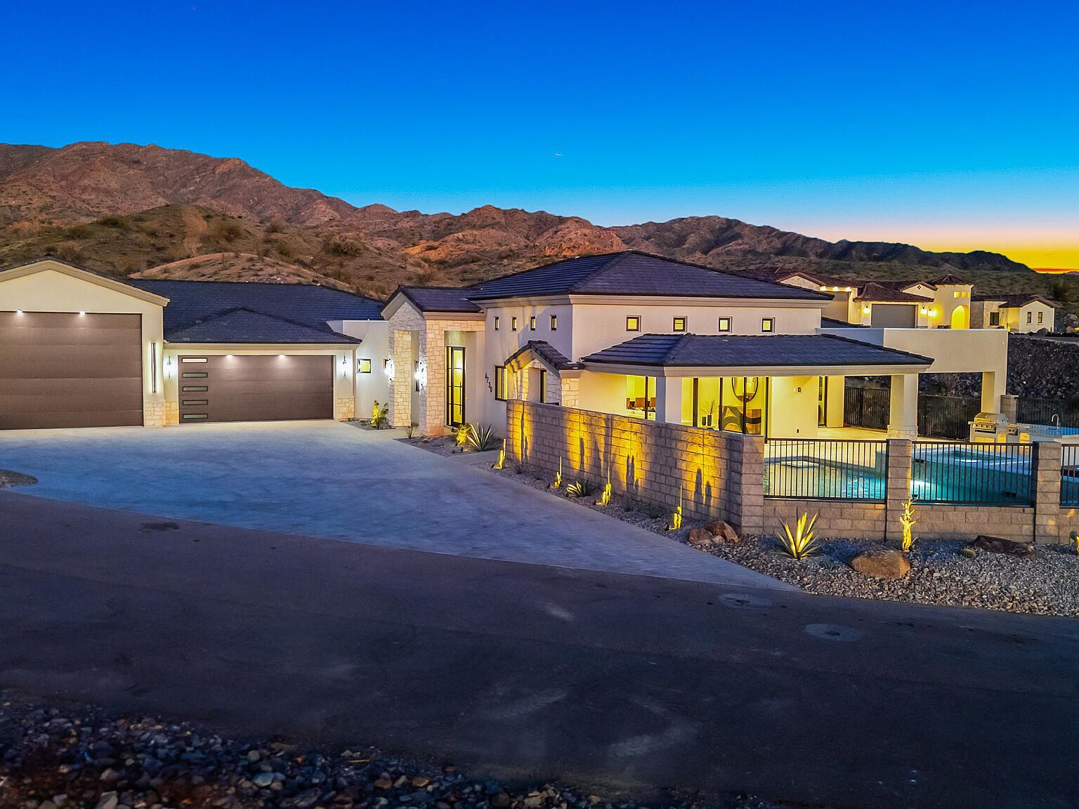 6730 Calle De La Luna Lake Havasu City, AZ 86406 - Thumbnail 2