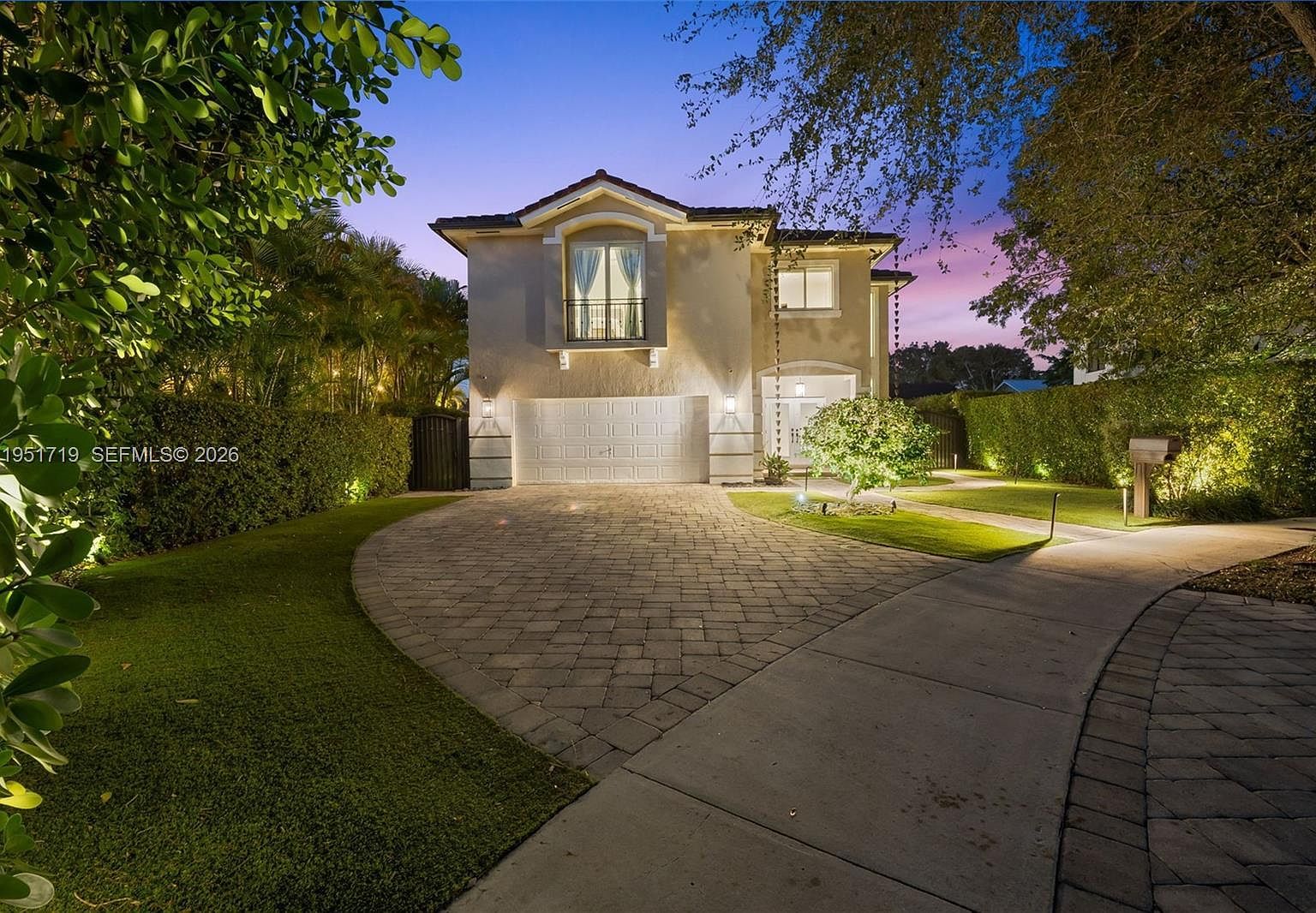 6061 SW 13th St West Miami, FL 33144 - Thumbnail 2