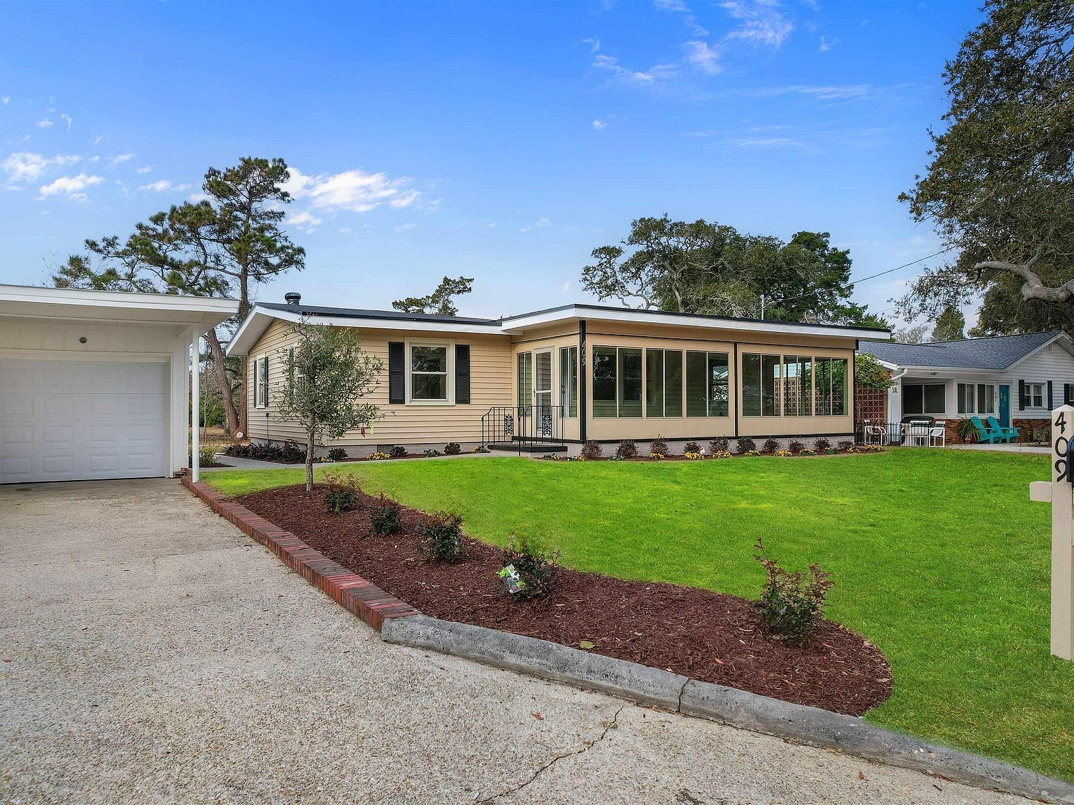 409 14th Ave S North Myrtle Beach, SC 29582 - Thumbnail 2