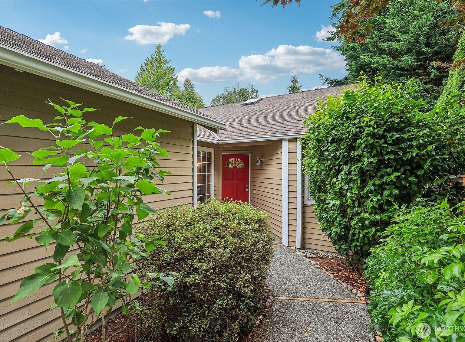 20310 Hollyhills Dr NE Bothell, WA 98011 - Thumbnail 2