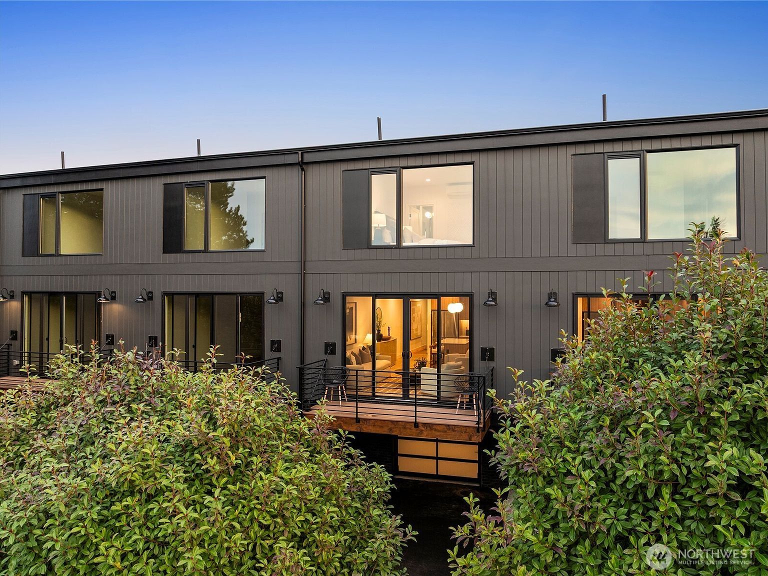 614 5th Ave S #C101 Edmonds, WA 98020 - Thumbnail 2