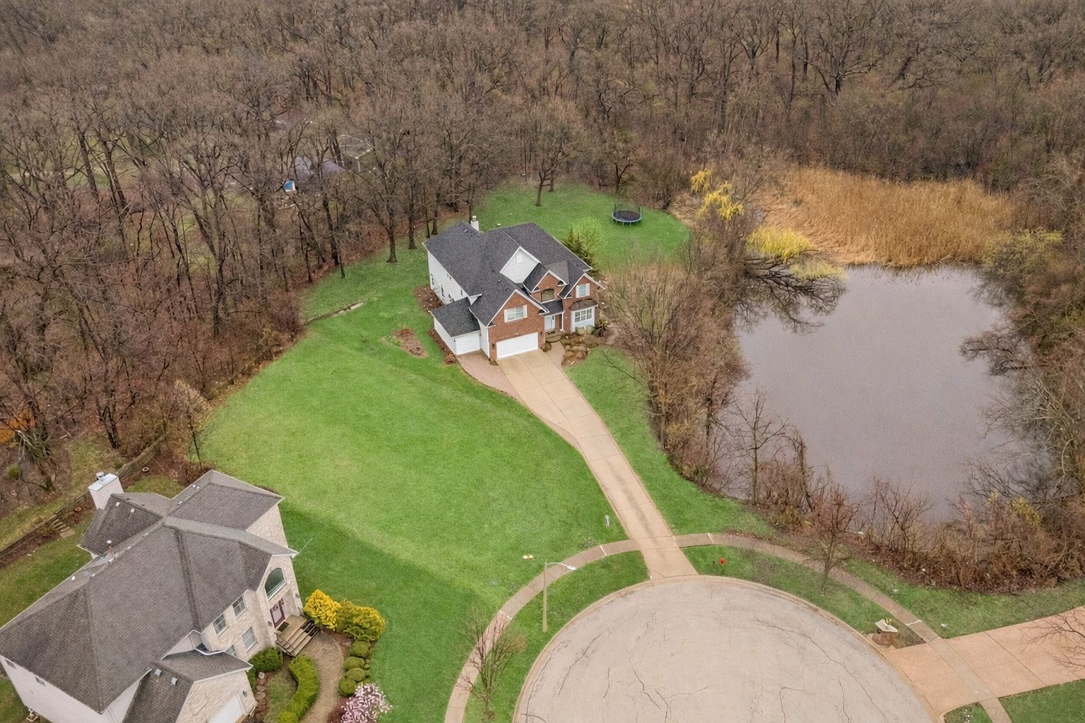 9025 Darien Woods Ct Darien, IL 60561  | Single Family