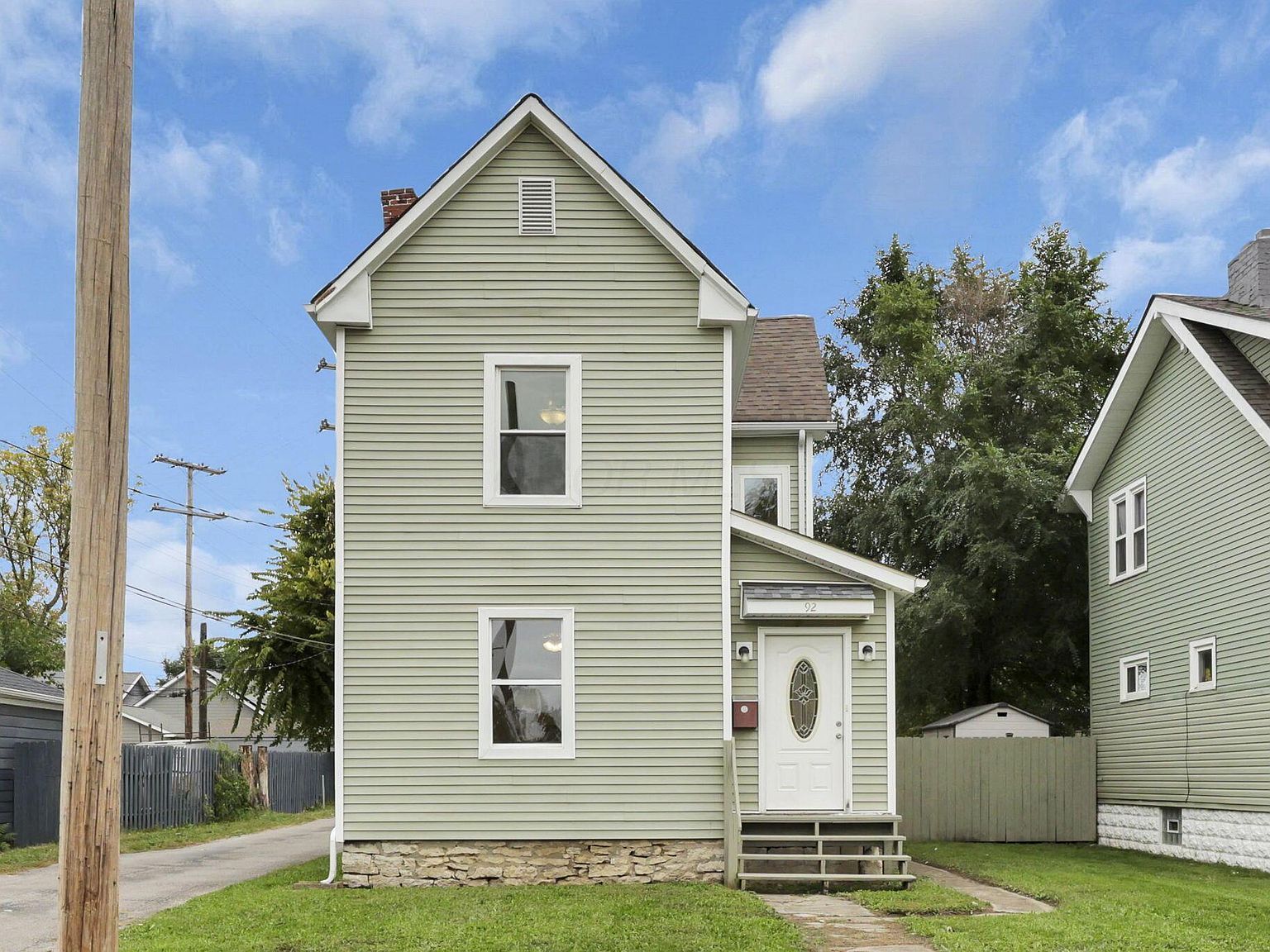 92 Stevens Ave Columbus, OH 43222 - Thumbnail 2