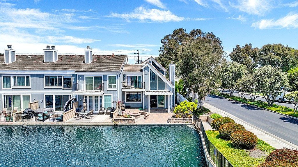 3842 Montego Dr Huntington Beach, CA 92649 - Thumbnail 2