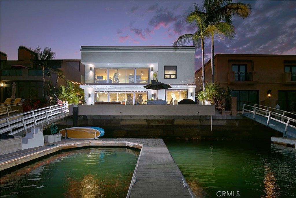 500 Harbor Island Dr Newport Beach, CA 92660 - Thumbnail 2